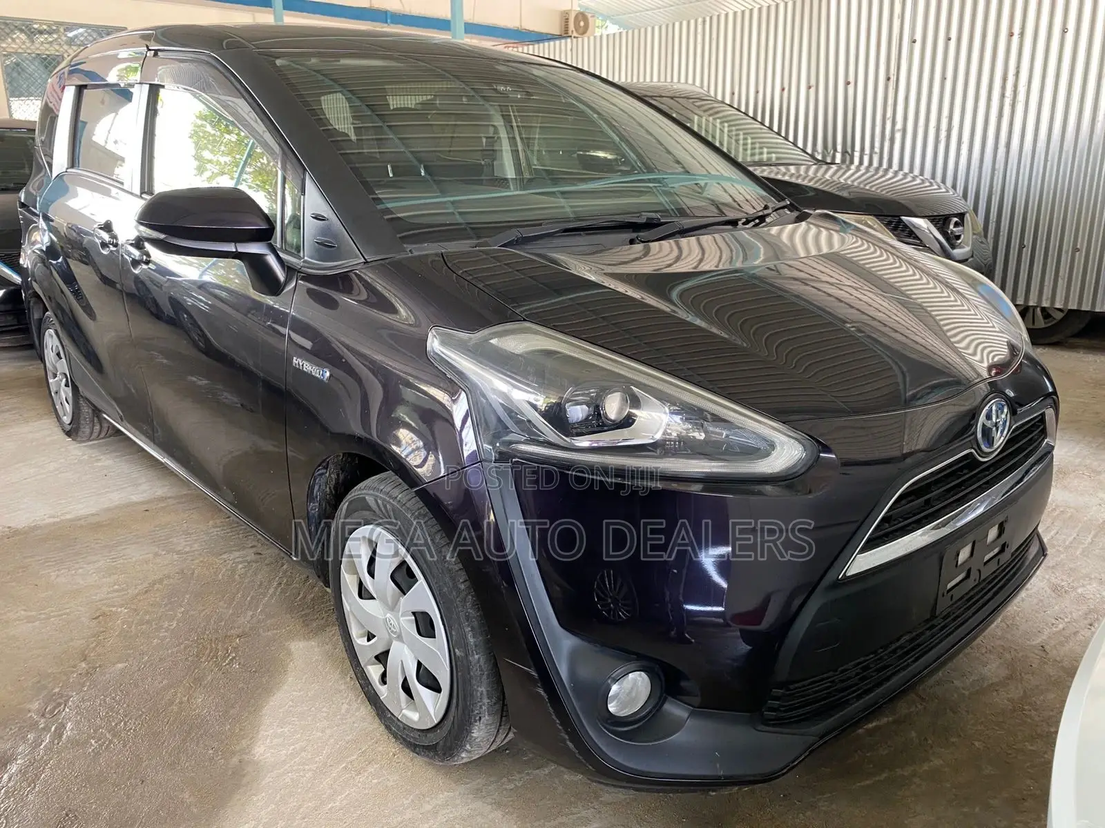 Toyota Sienta 2018