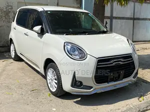 Toyota Passo 2018 White