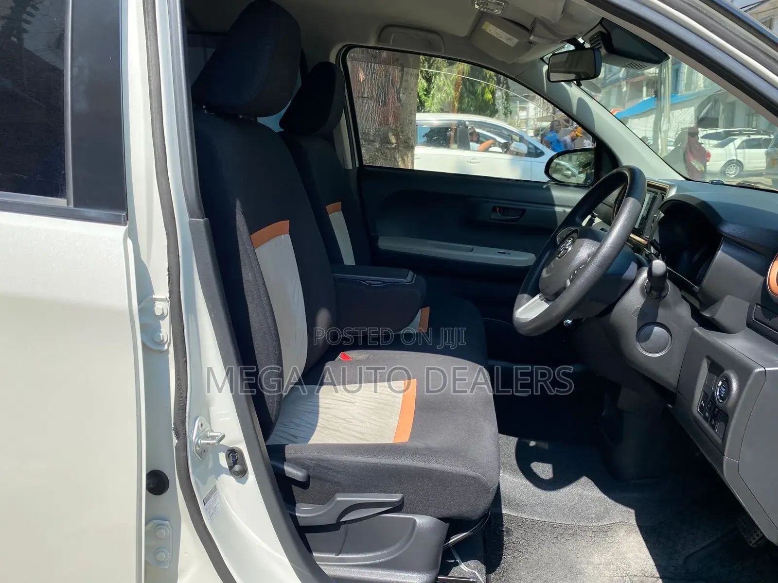 Toyota Passo 2018 White