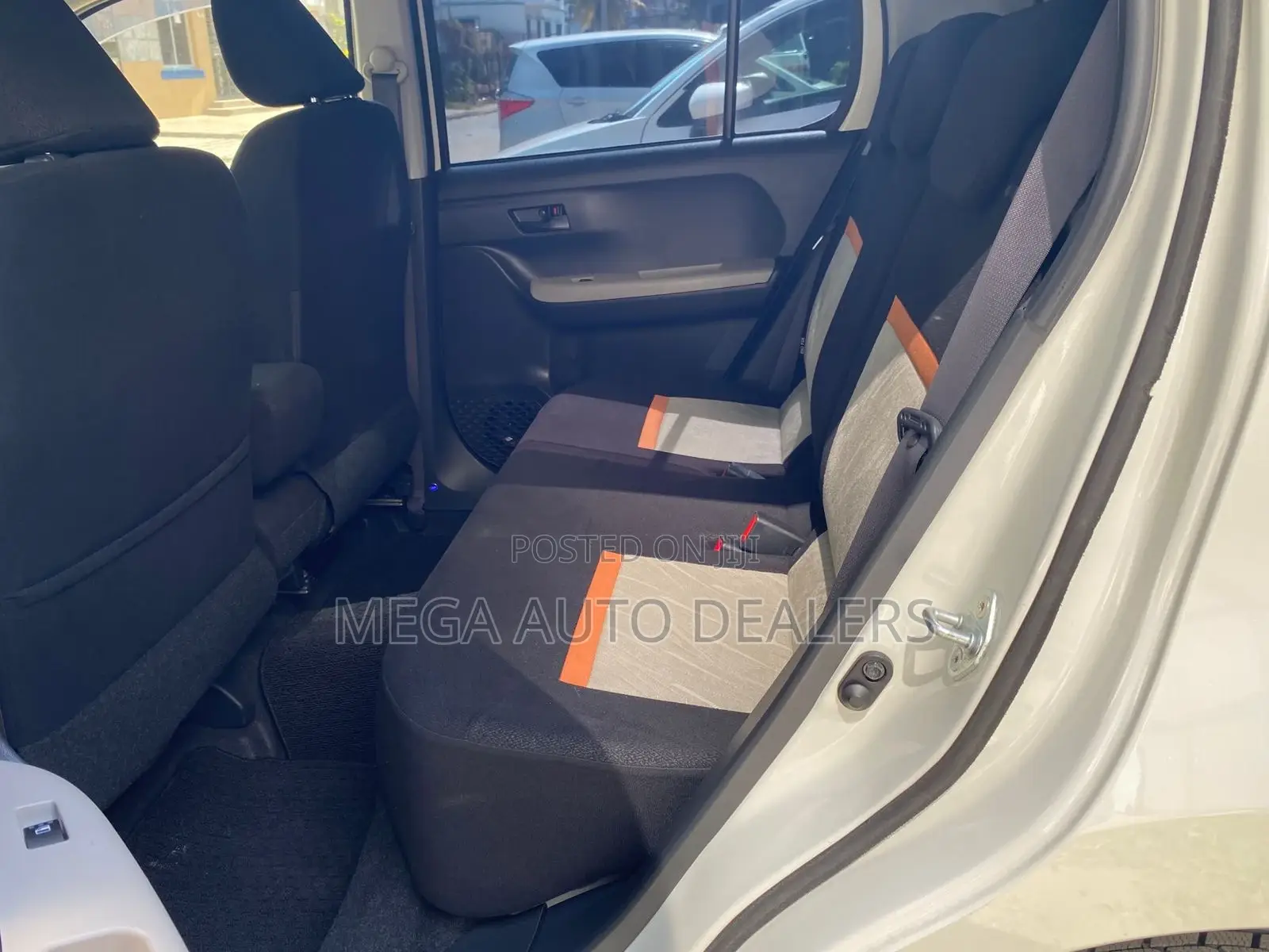 Toyota Passo 2018 White