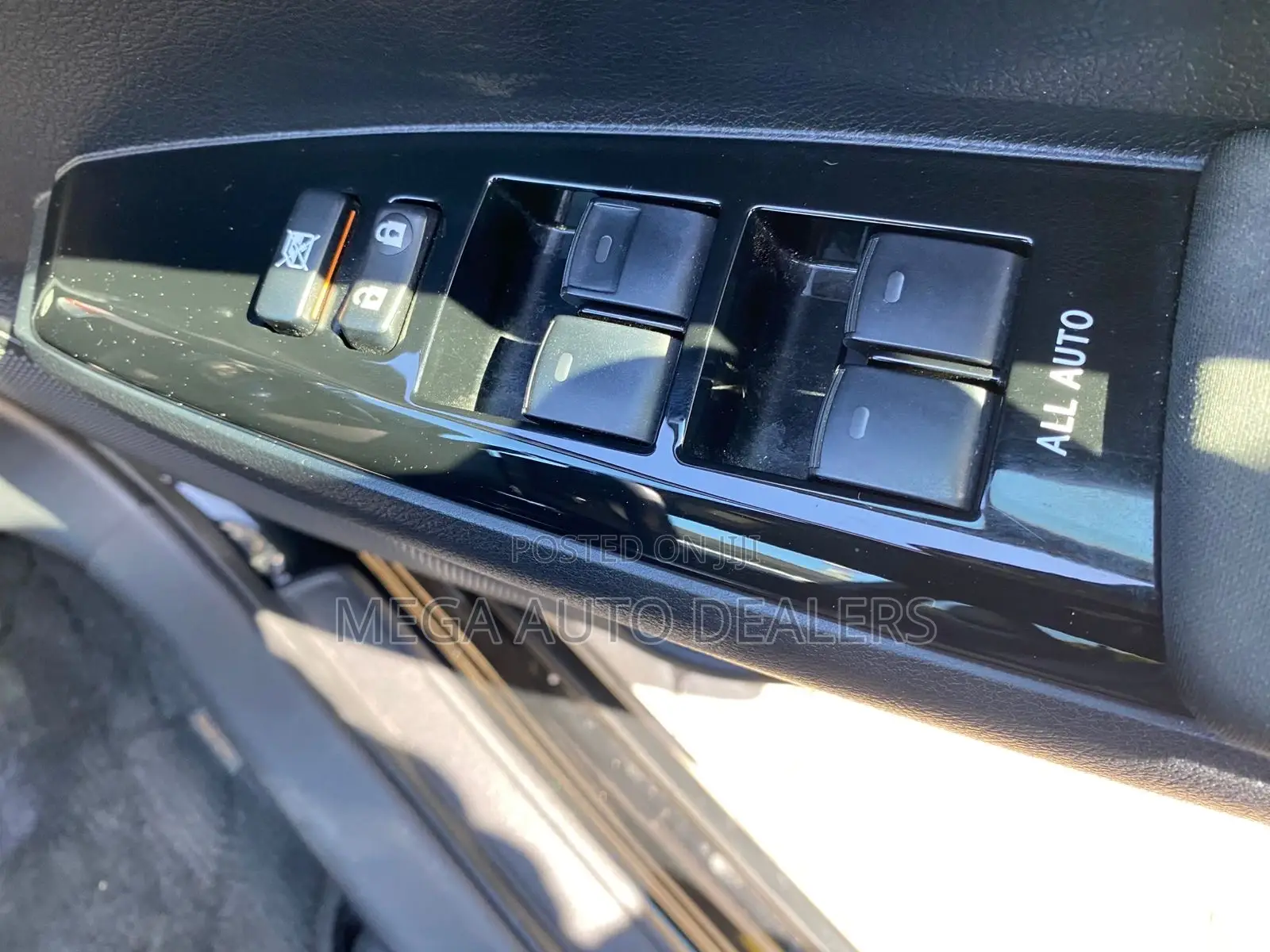 Toyota Corolla Fielder 2018 Blue
