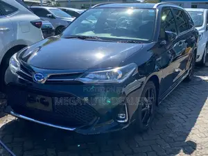 Toyota Corolla Fielder 2018 Blue