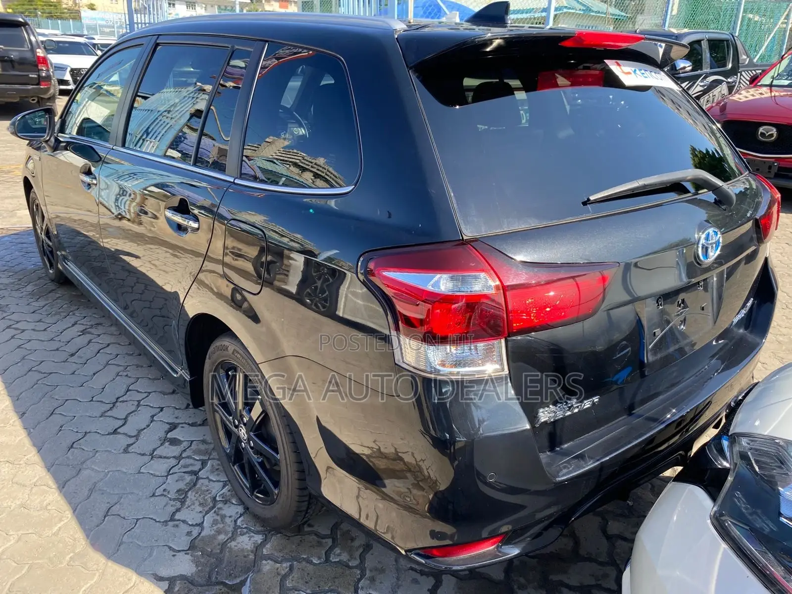 Toyota Corolla Fielder 2018 Blue