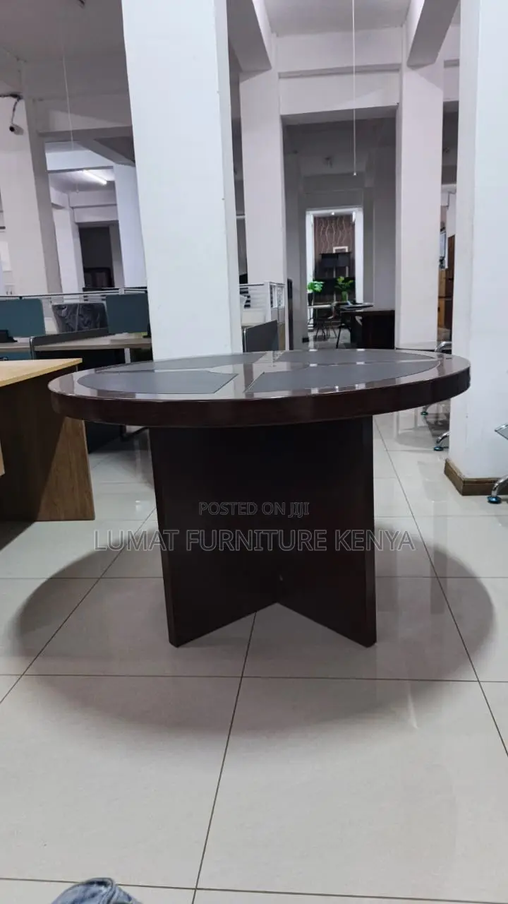 4 Seater Conference/Meeting Round Table