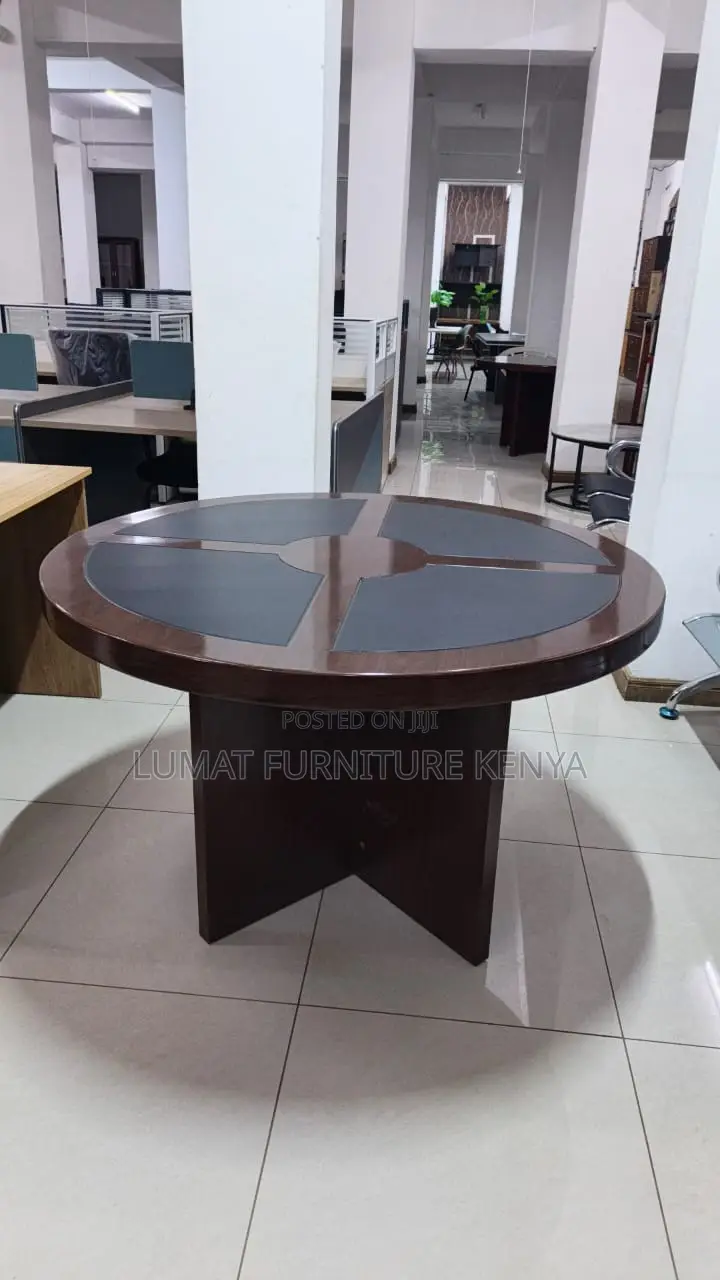 4 Seater Conference/Meeting Round Table