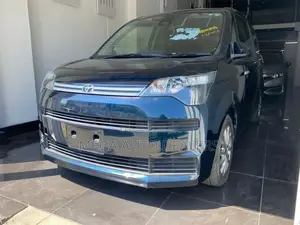 Toyota Spade 2018 Blue