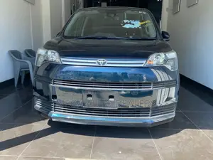 Toyota Spade 2018 Blue