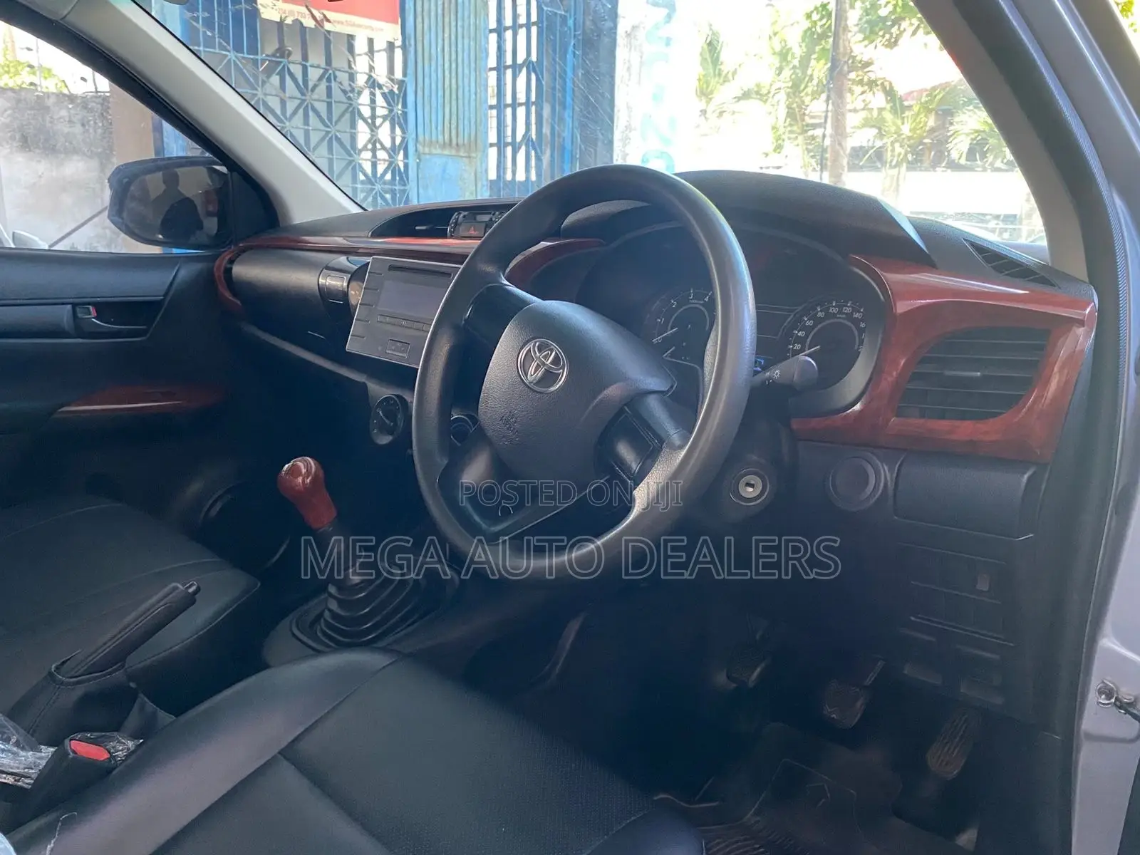 Toyota Hilux 2018 Silver