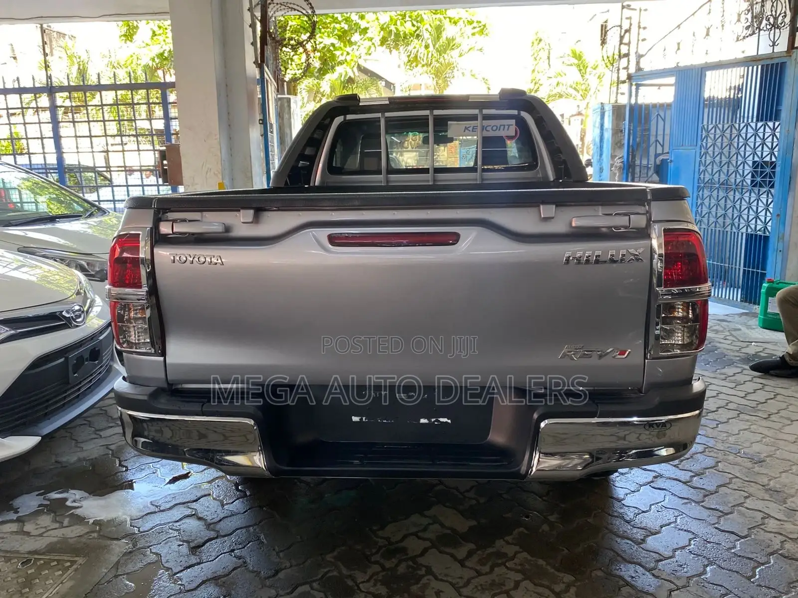 Toyota Hilux 2018 Silver