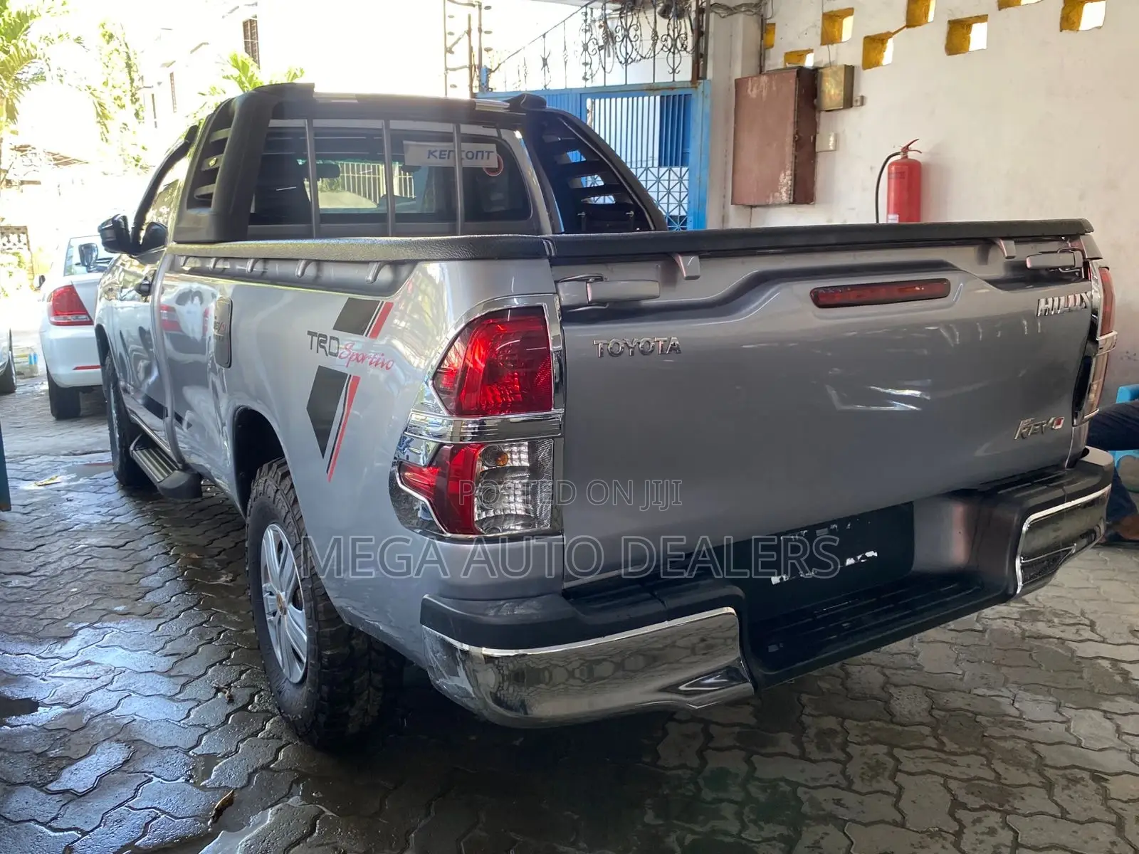 Toyota Hilux 2018 Silver