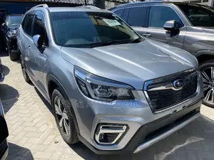 Subaru Forester 2019 Gray