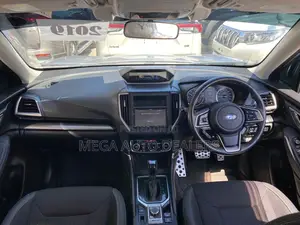 Subaru Forester 2019 Gray