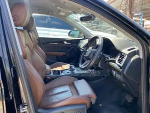 Audi Q5 2018 Black