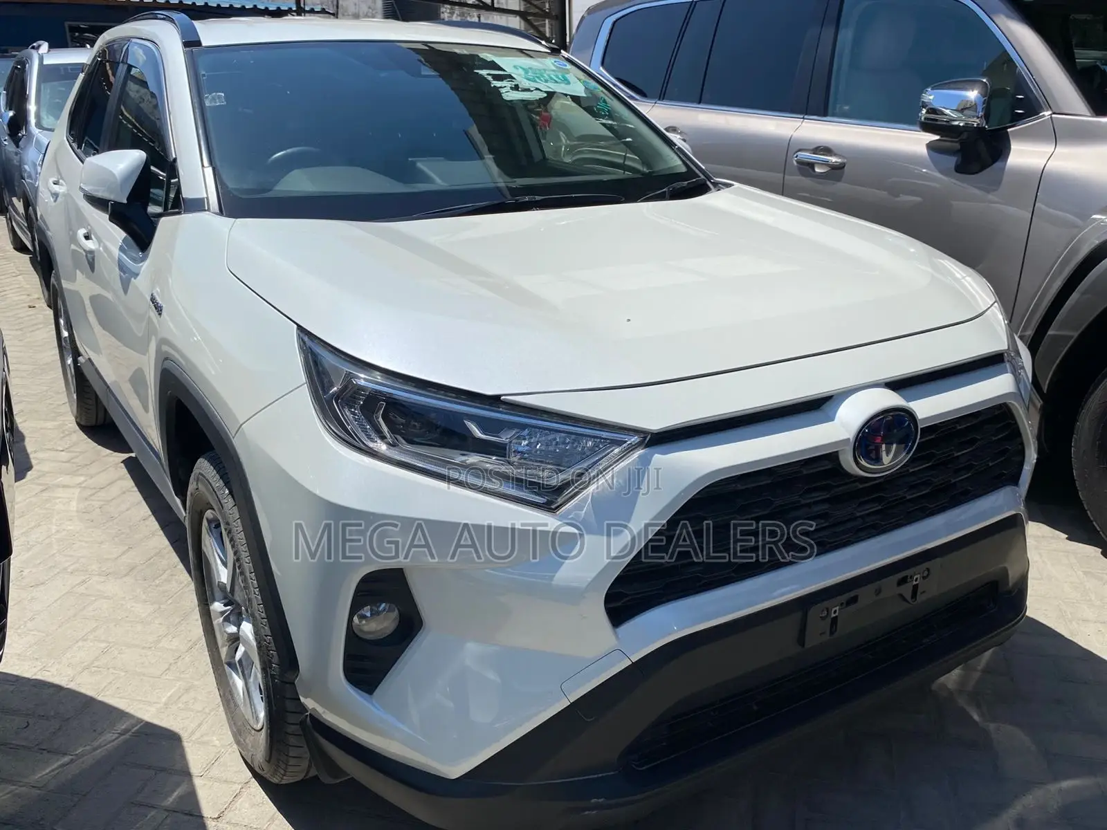Toyota RAV4 2019 White