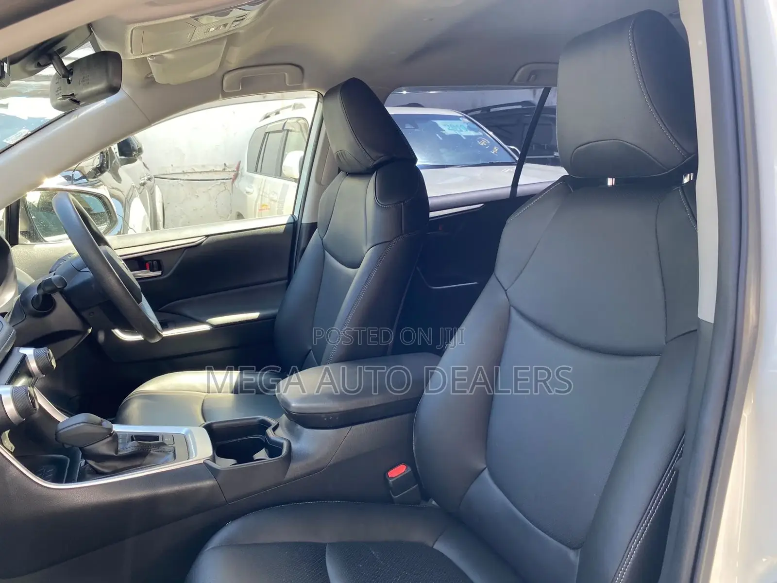 Toyota RAV4 2019 White