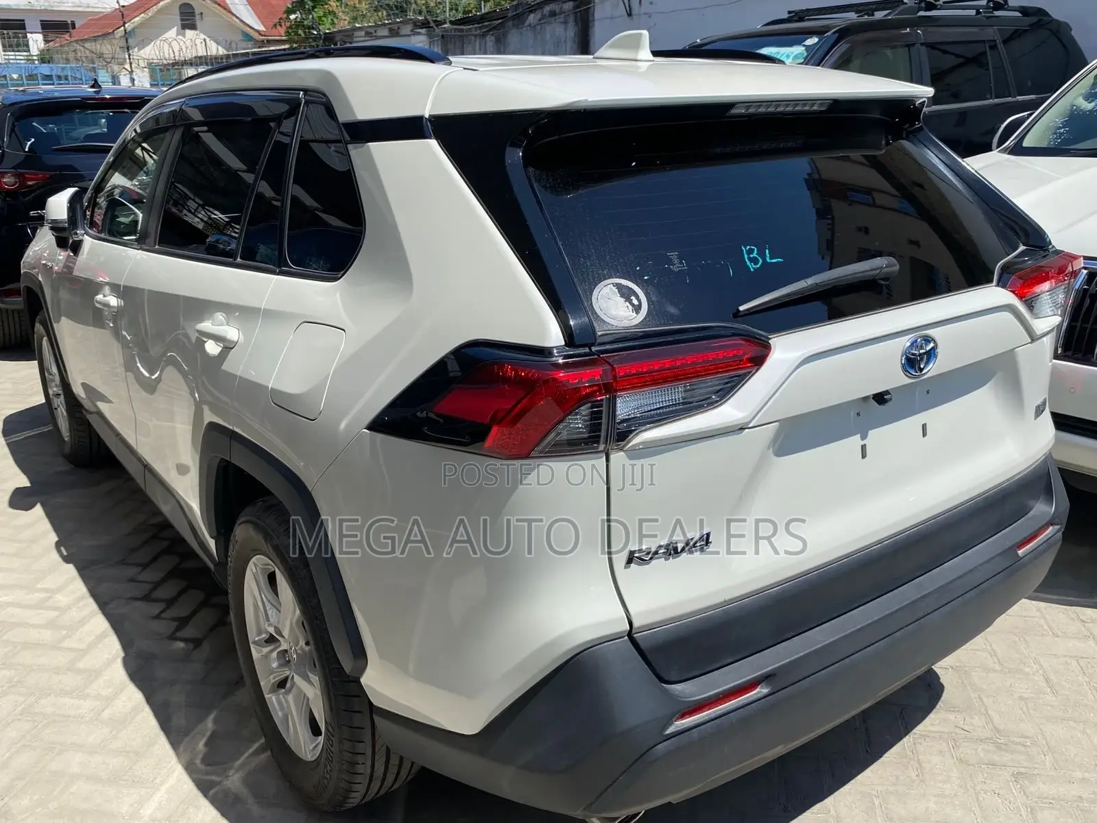 Toyota RAV4 2019 White