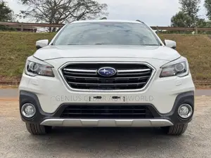 Subaru Outback 2018 White