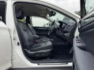 Subaru Outback 2018 White