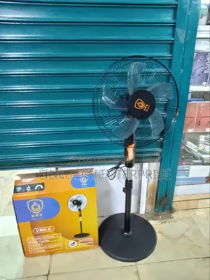 Urk Standing Fan 16"