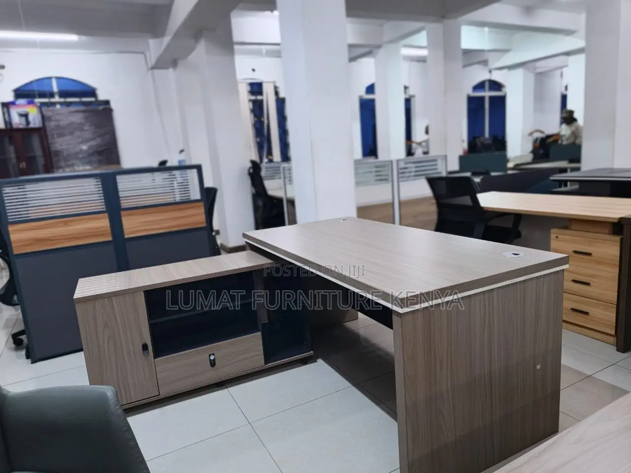 Advance 1.6m Modern Working Desk