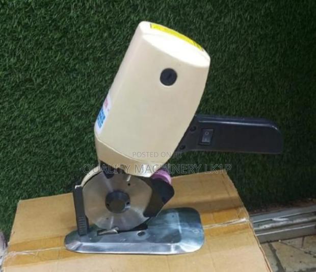 Quality Cloth Cutting Machine
