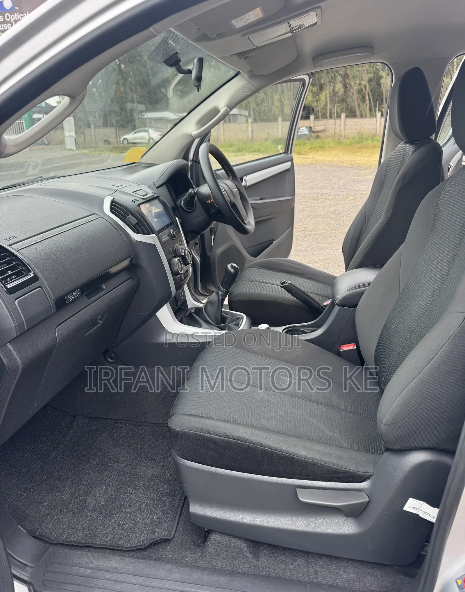 Isuzu D-MAX 2018 Silver