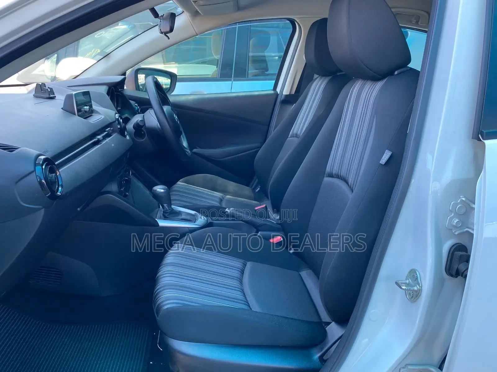 Mazda Demio 2018 White