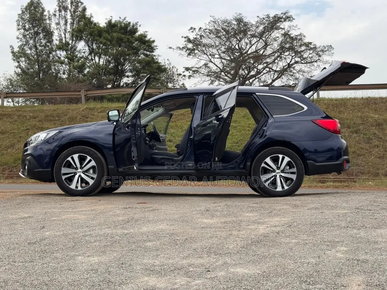 Subaru Outback 2018 Blue