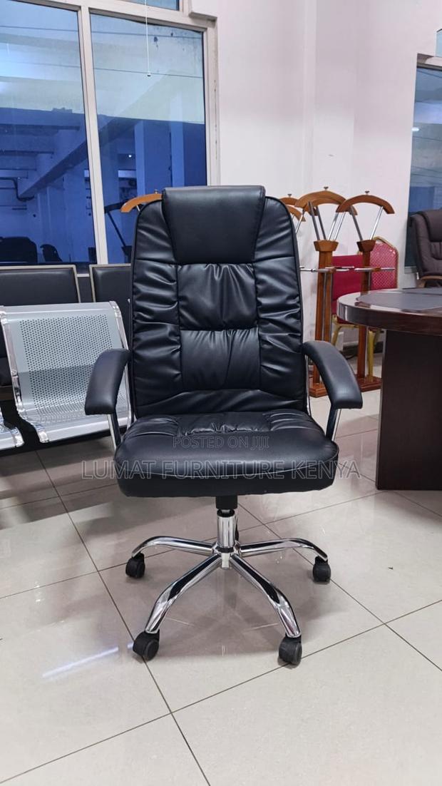 High Back Leather Modern Office Seat - main view