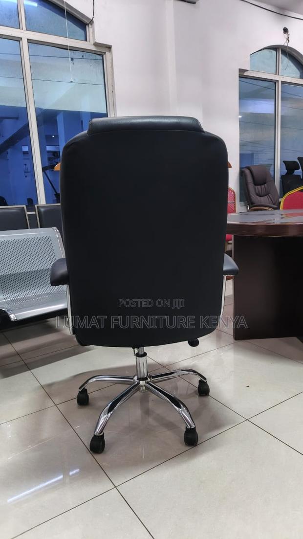 High Back Leather Modern Office Seat - thumbnail 3