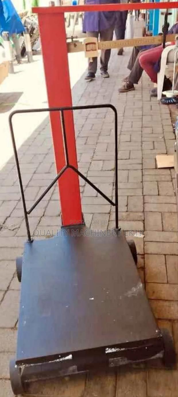 Strong Avery Mechanical Weigh Scale