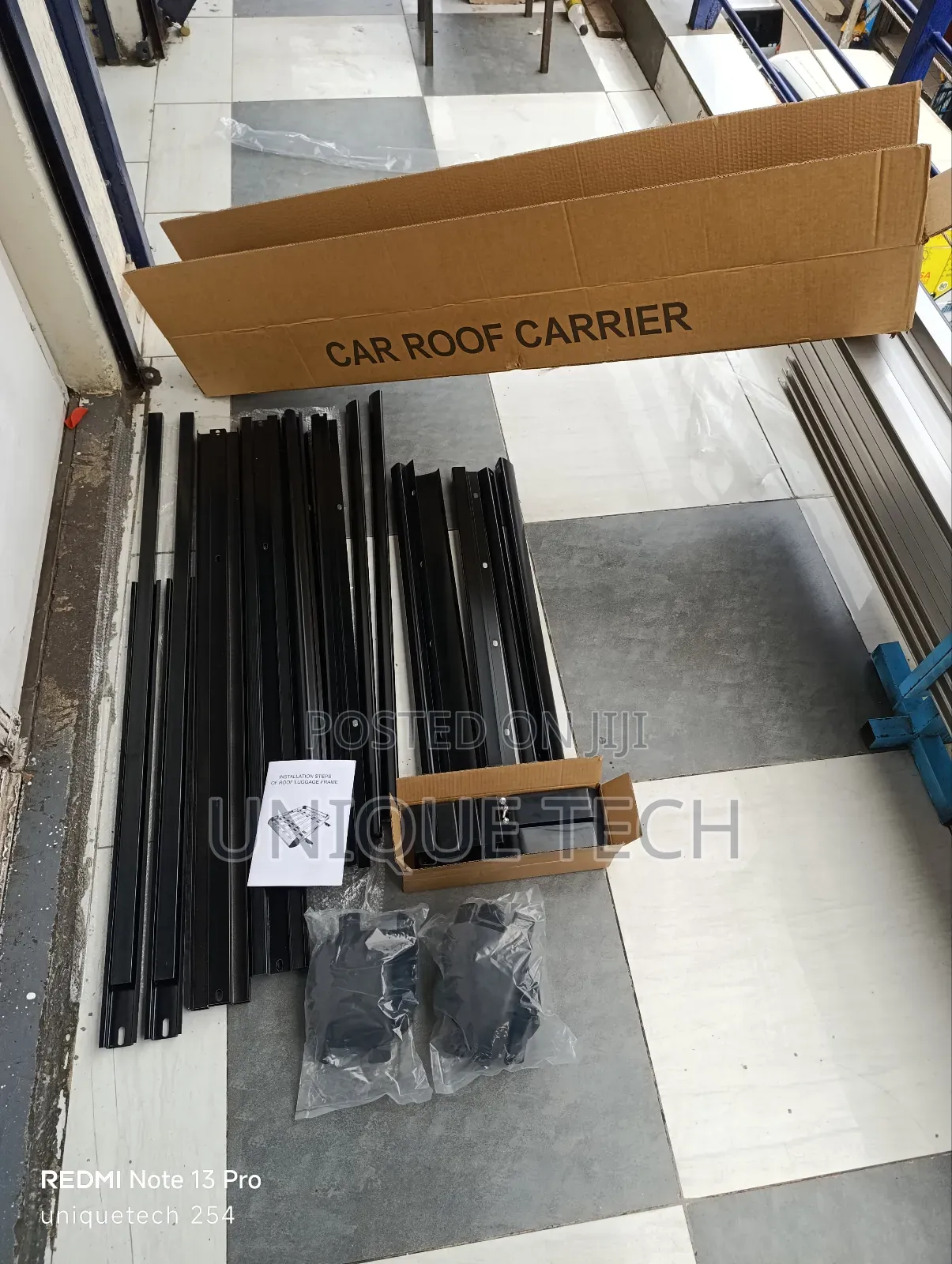 Heavy-Duty Universal Roof Carrier (Black)