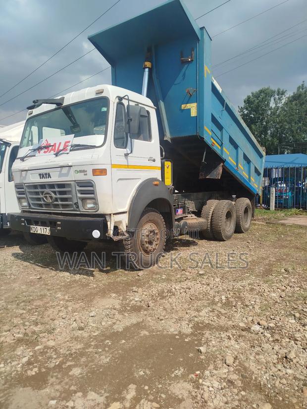 Tata Tipper KDG 2024 White - thumbnail 2