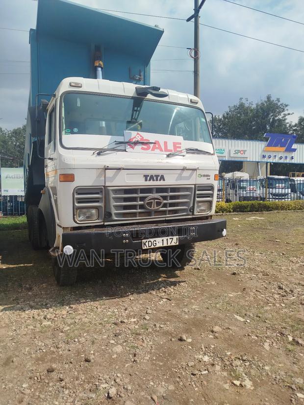 Tata Tipper KDG 2024 White - thumbnail 4