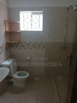 4bdrm Maisonette in Lavington for sale