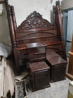 Queen's Beds
