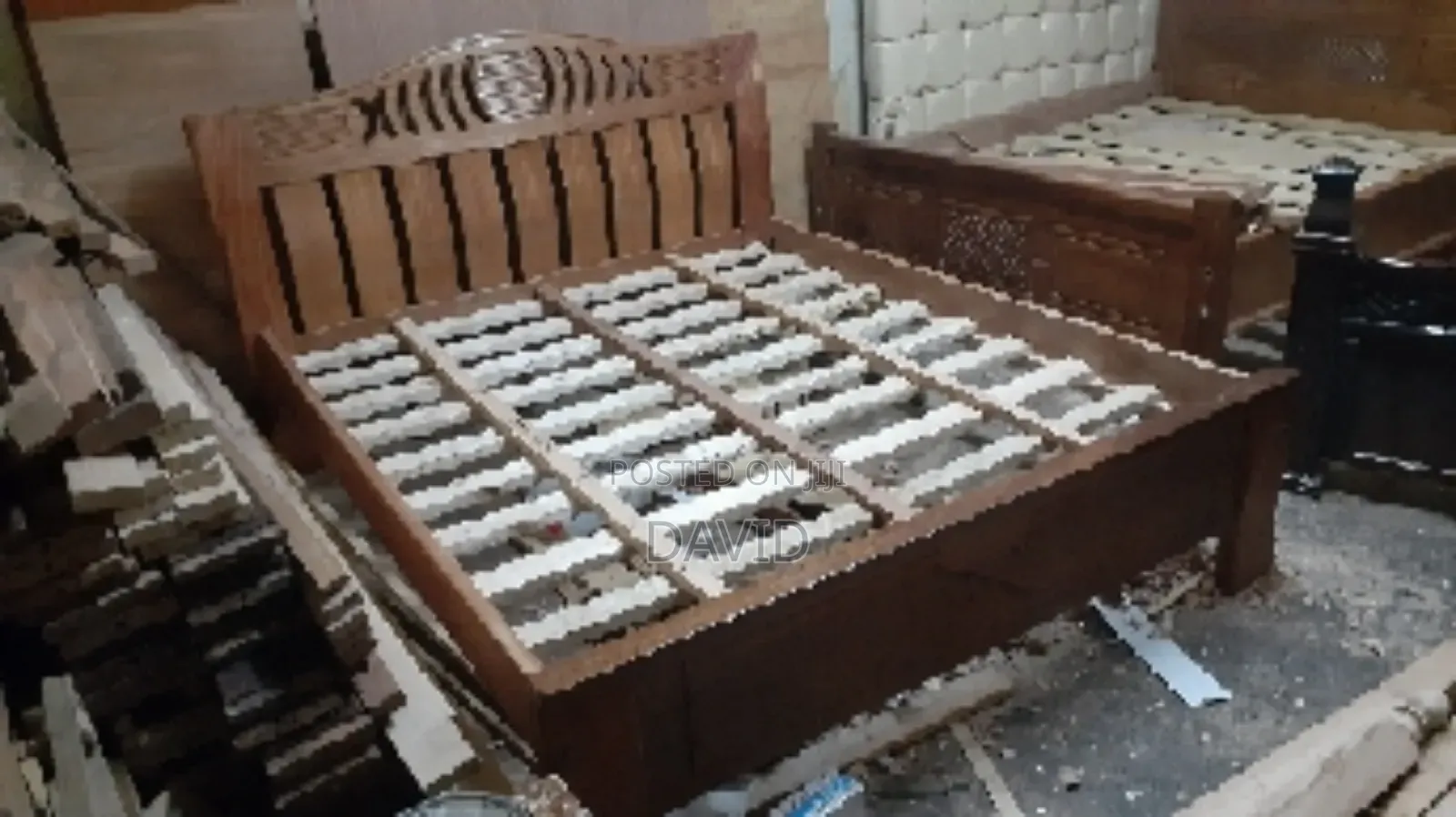 Queen's Beds