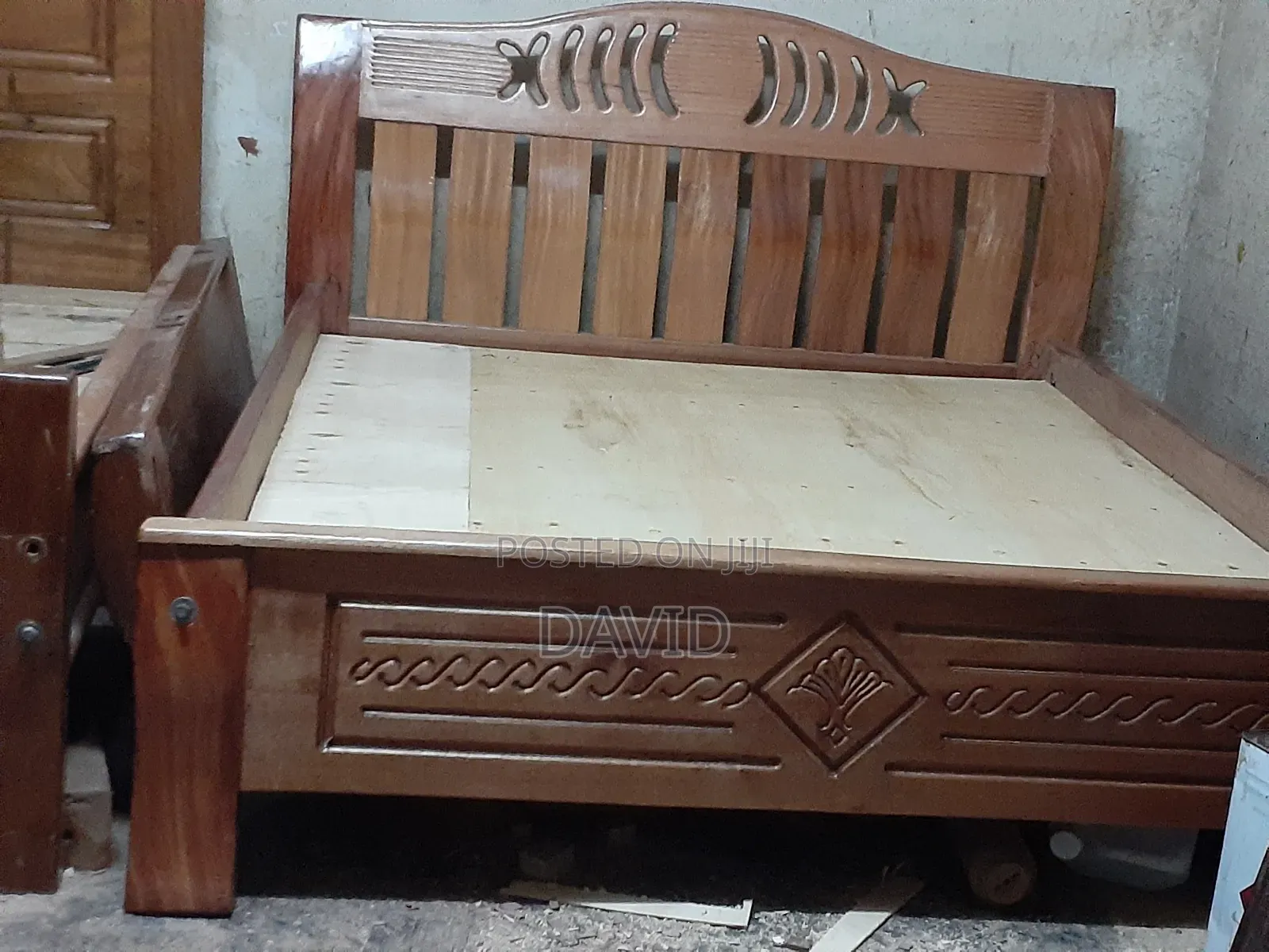 Queen's Beds