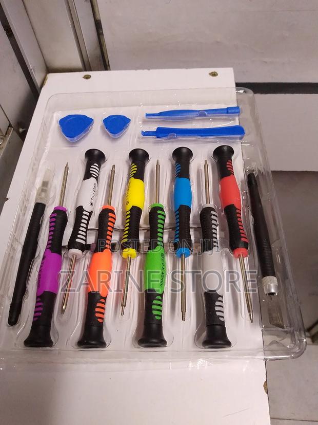 Precision Versatile Screwdriver Set With Rubber Handle - main view