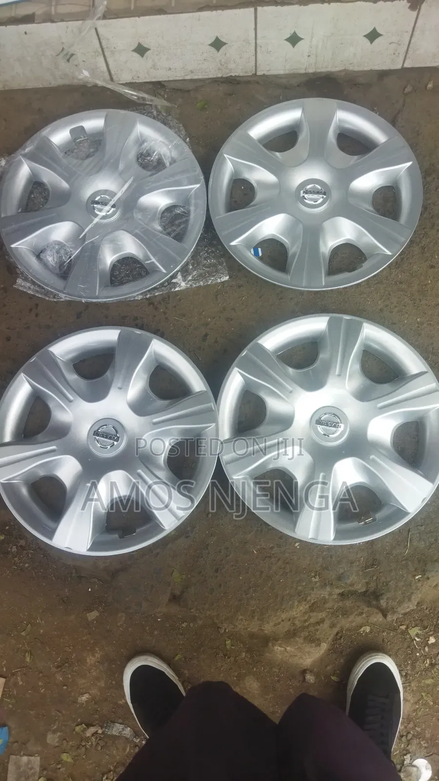 Nissan Size 15 Wheel Caps
