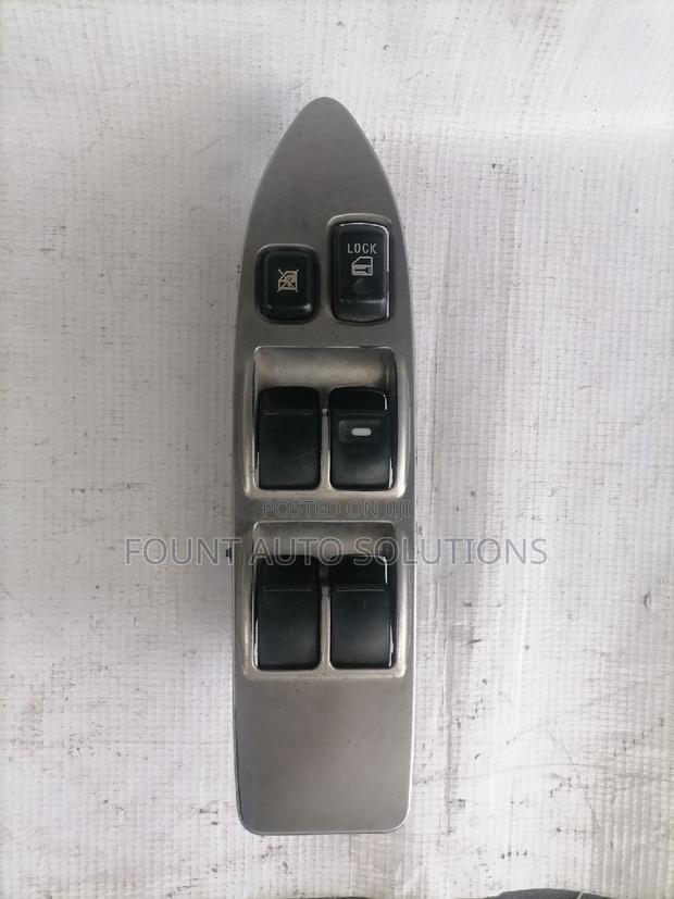 Mainswitch Mitsubishi Outlander - main view