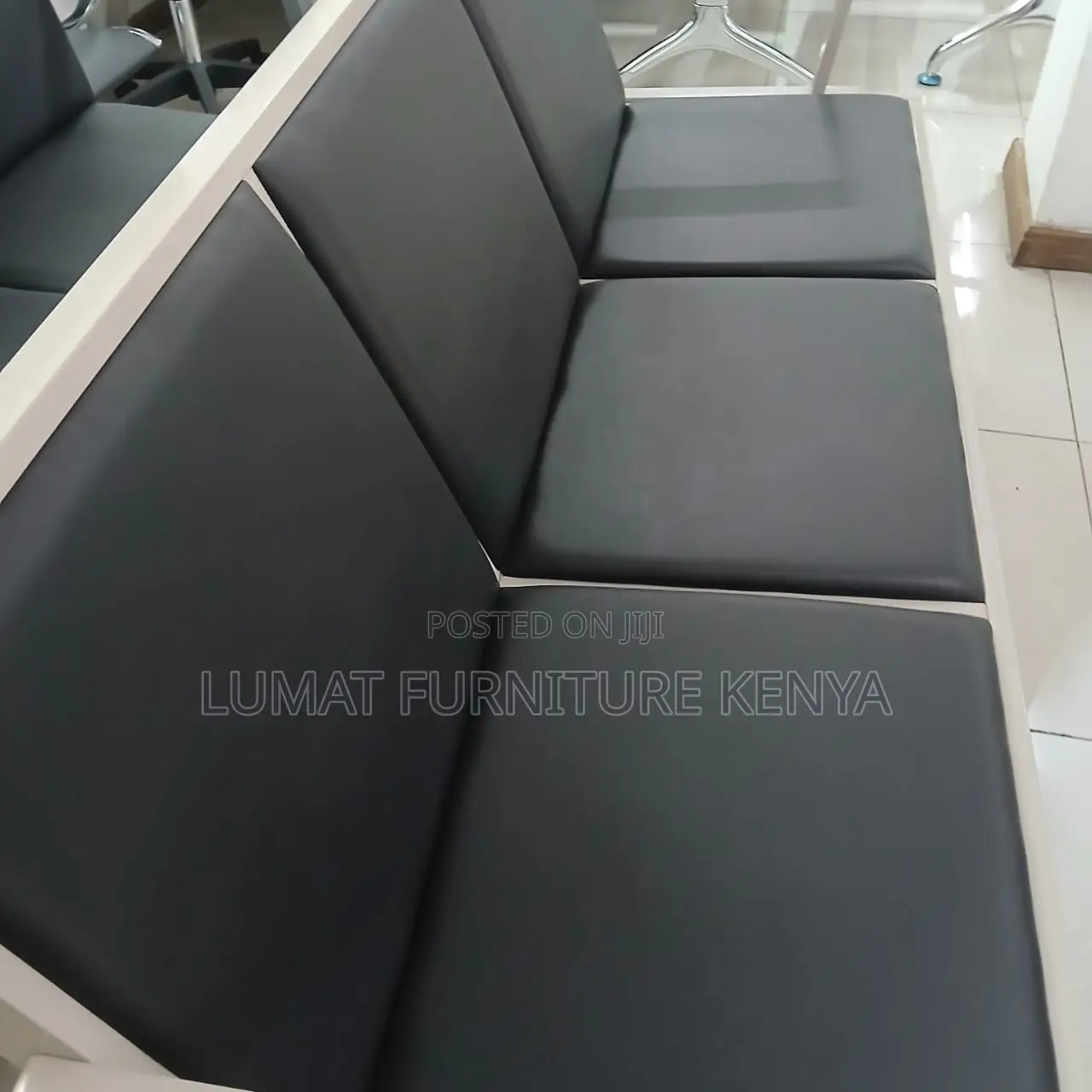 Heavy-Duty Public Seat