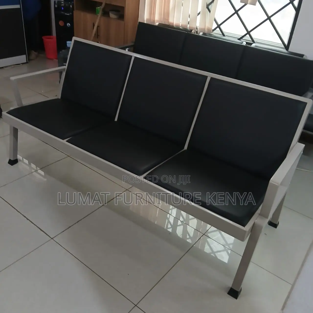 Heavy-Duty Public Seat