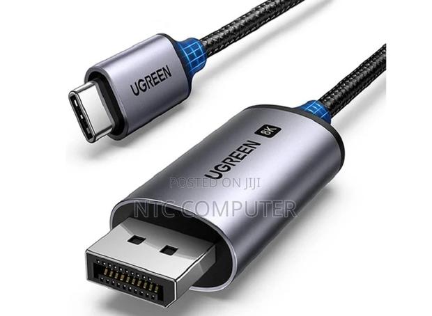 Ugreen Cm556 Cable With Usb-C and Displayport 