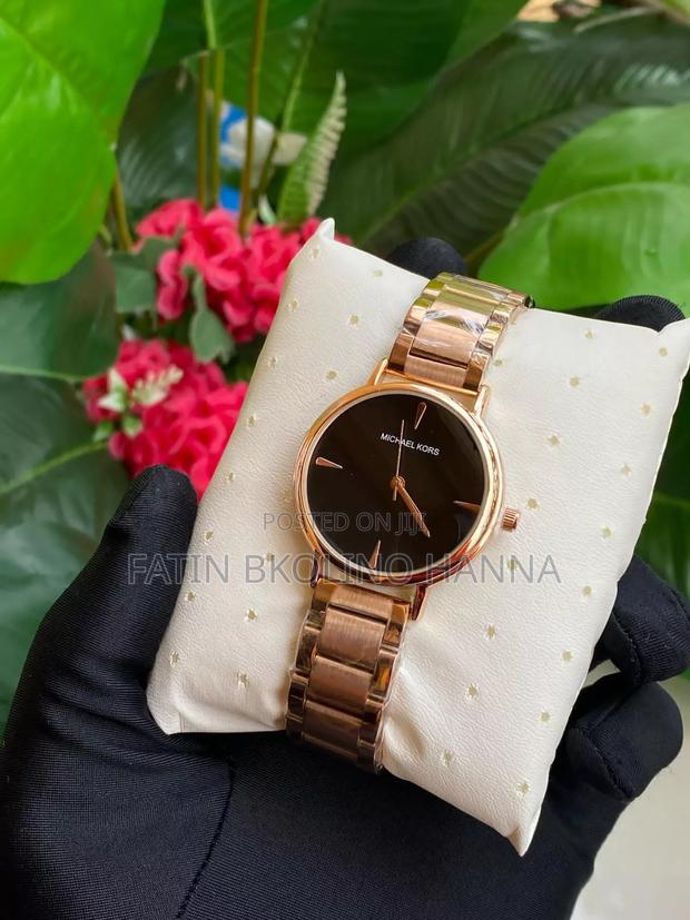 Simple Michael Kors Watch - thumbnail 2