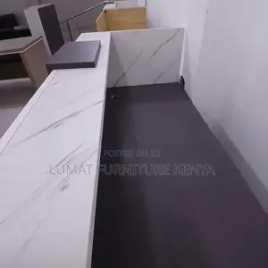 Customer Service Table