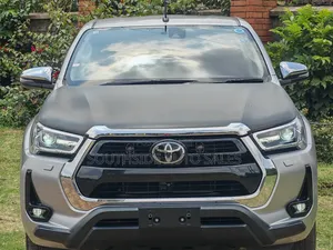 Toyota Hilux 2.4 Diesel 2020 Silver