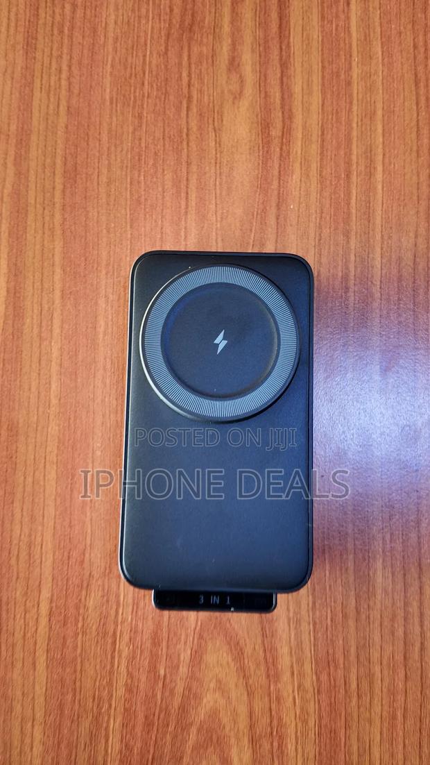 3 in 1 Foldable Magnetic Wireless Charger - thumbnail 4