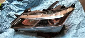 Serena 2018 Headlight