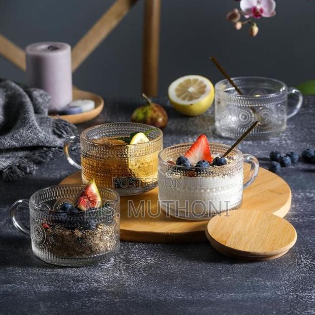 4 PCS Vintage Glass Coffee Mugs With a Bamboo Lid